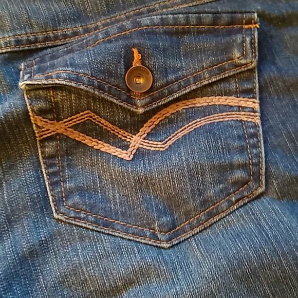 Nine West denim short. Size 6/27 - Picture 4 of 8